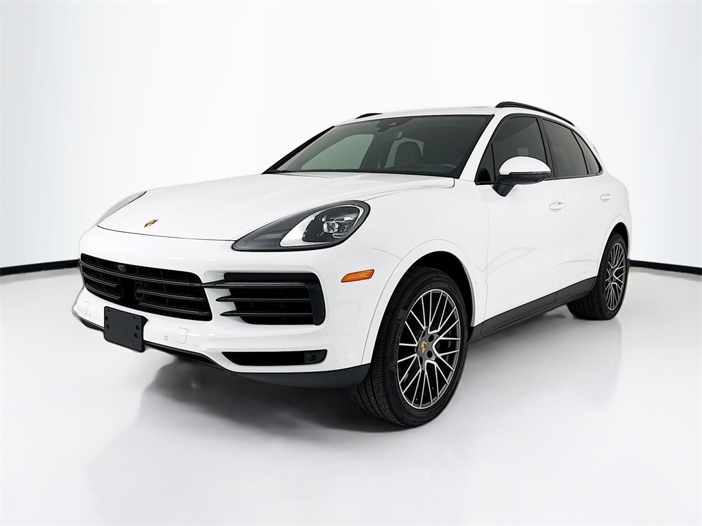 2023 Porsche Cayenne Base's photo