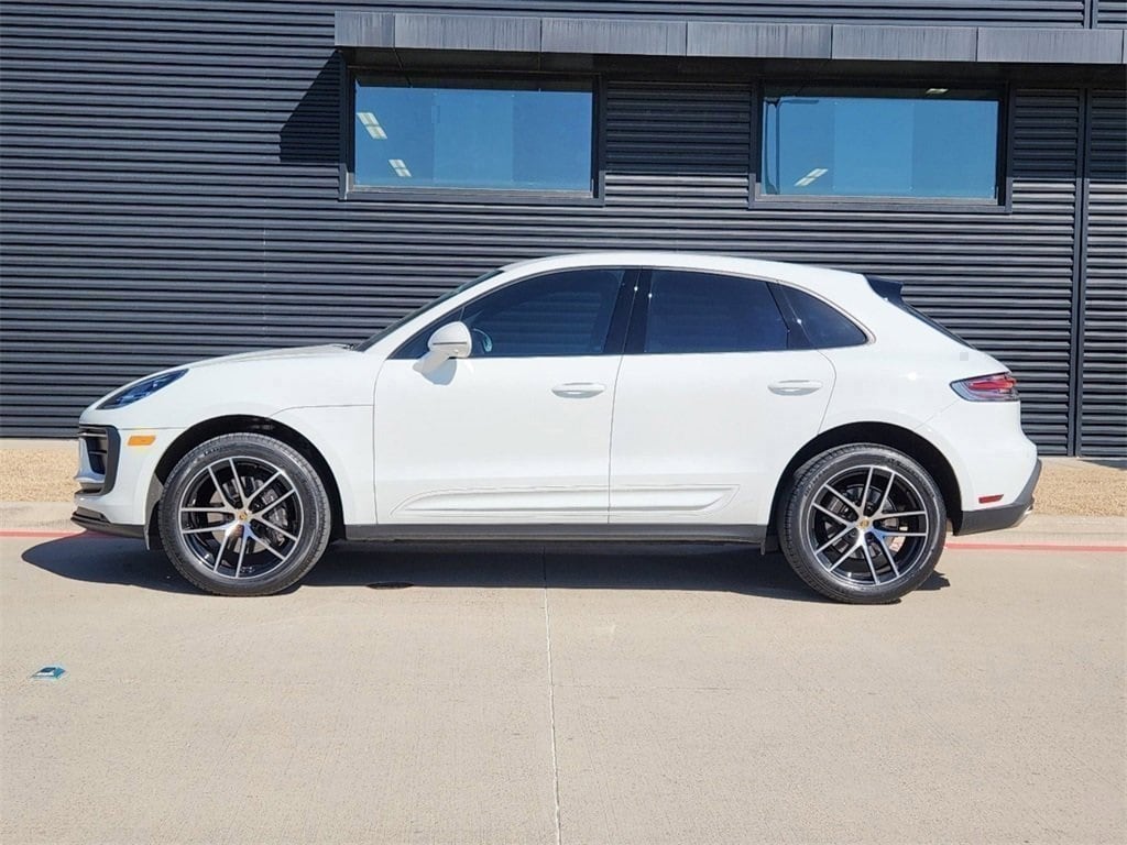 Certified 2022 Porsche Macan Base with VIN WP1AA2A56NLB02494 for sale in Grapevine, TX
