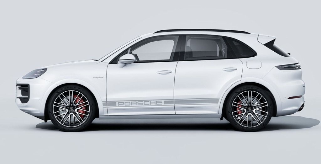 New 2026 Porsche Cayenne Turbo E-Hybrid Turbo SUV