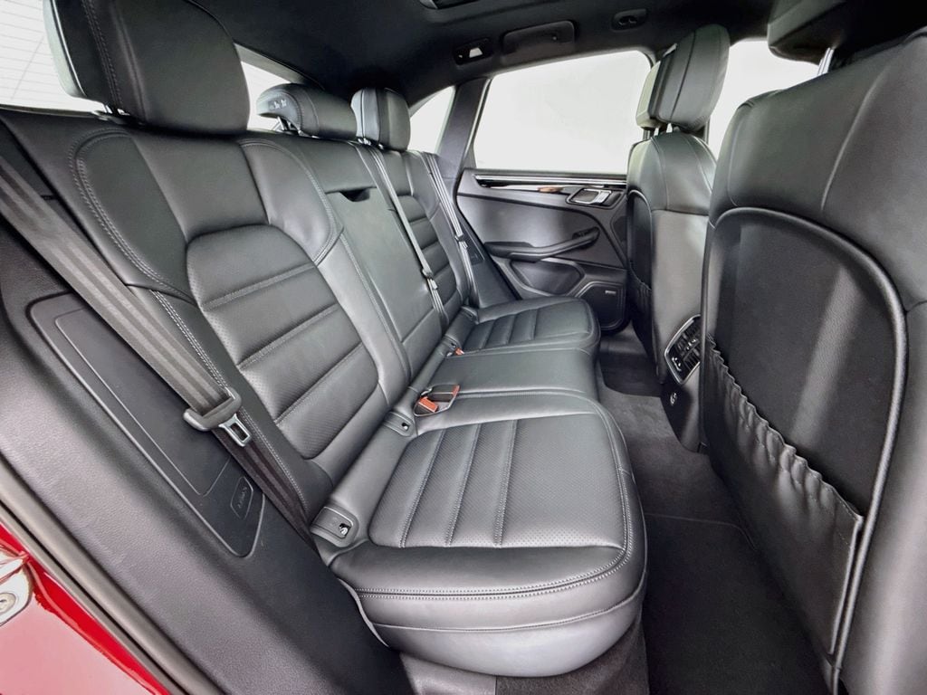 2026 Porsche Macan S - Photo 30