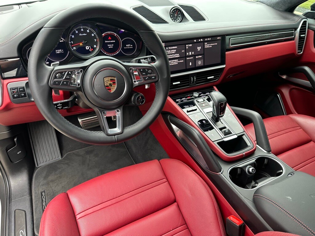 2021 Porsche Cayenne Coupe Turbo photo 4