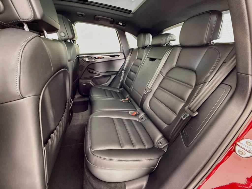 2026 Porsche Macan S - Photo 25