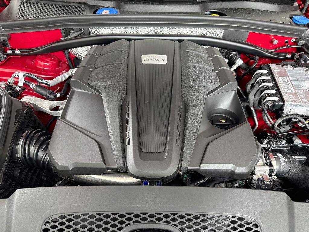 2026 Porsche Macan S - Photo 33