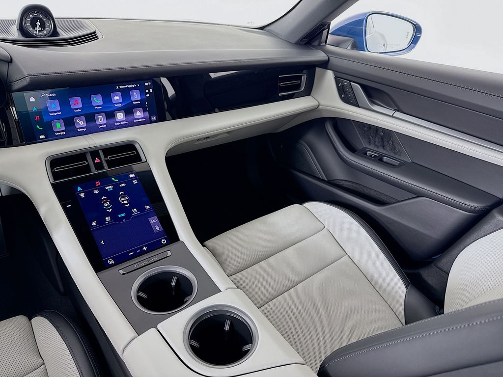 2026 Porsche Taycan Base - Photo 25