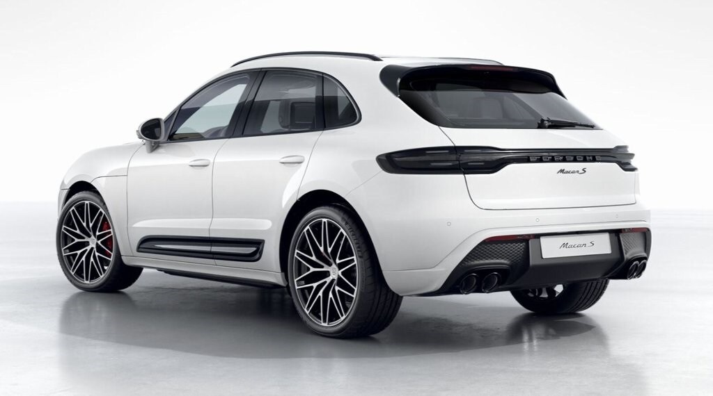 2026 Porsche Macan S photo 2