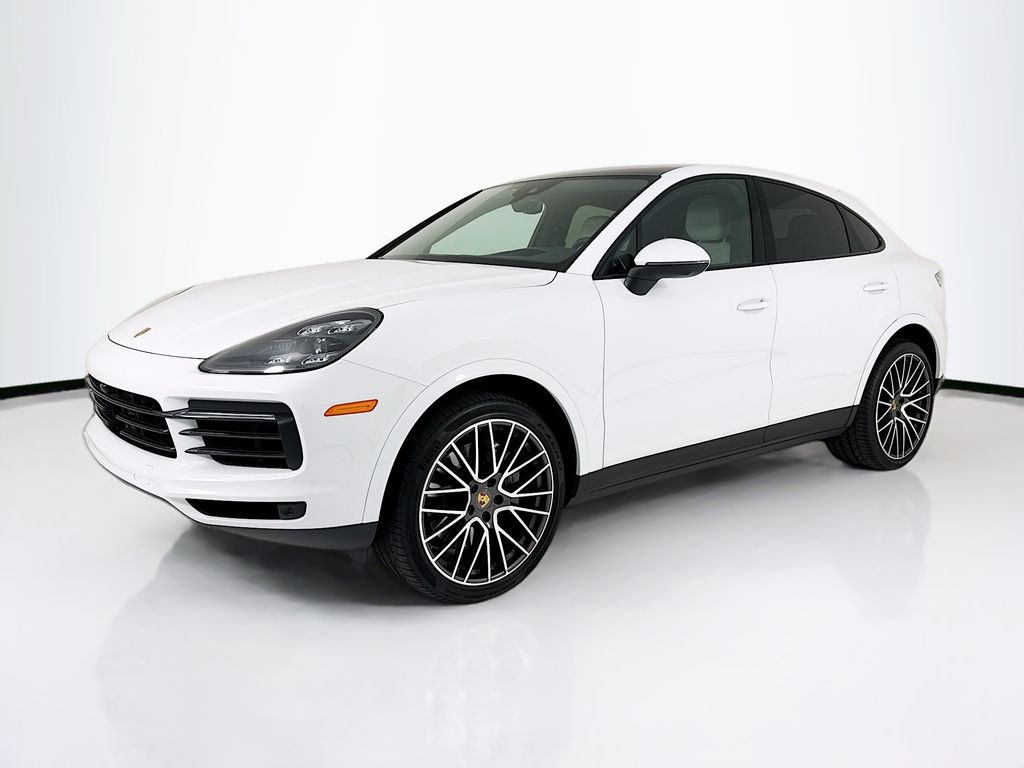 2023 Porsche Cayenne S's photo