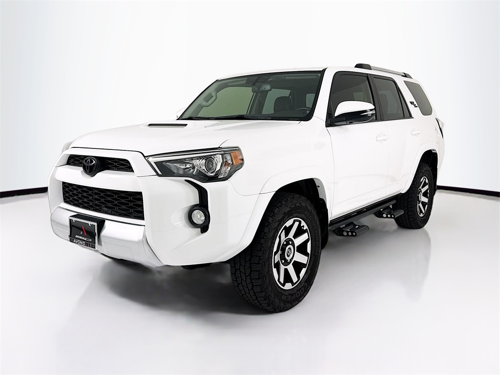 2018 Toyota 4Runner Off-Road Premium's photo