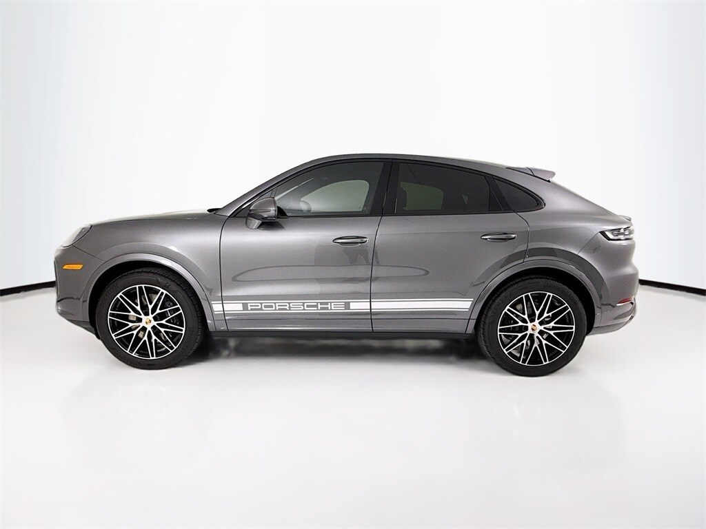2026 Porsche Cayenne Coupe photo 2