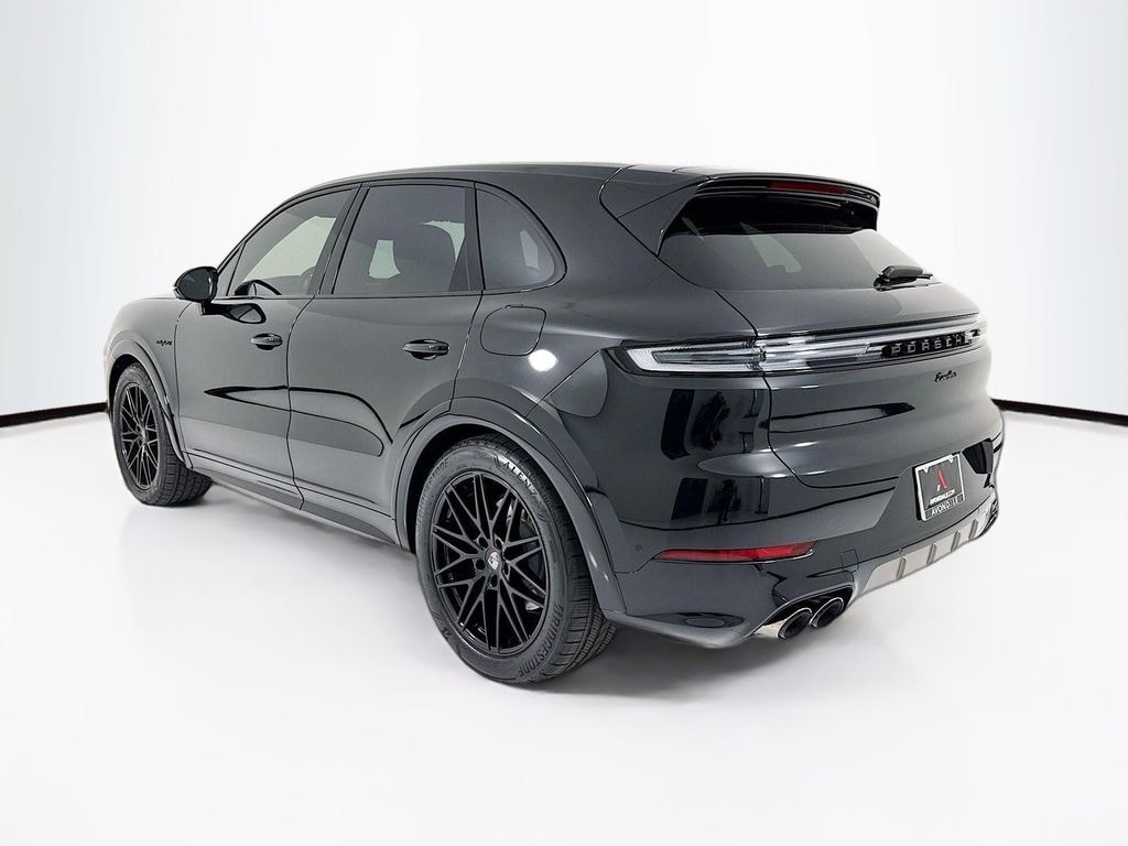 New 2026 Porsche Cayenne Turbo E-Hybrid SUV