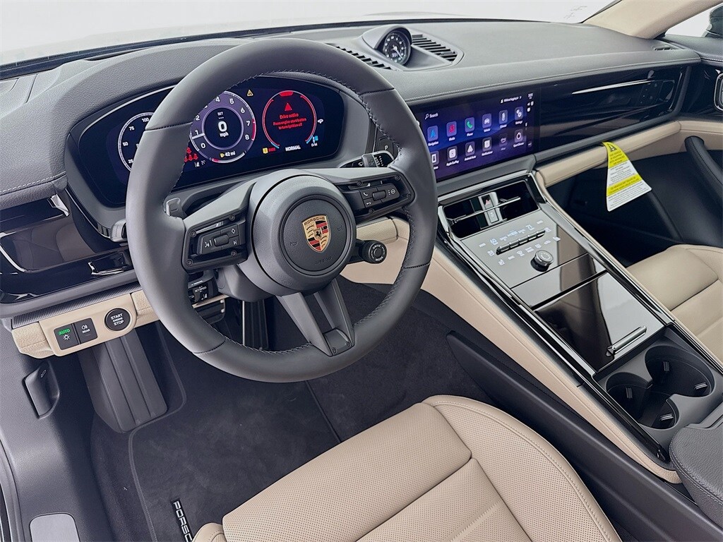 2026 Porsche Panamera 4 photo 4