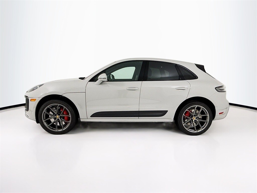 2025 Porsche Macan GTS photo 2