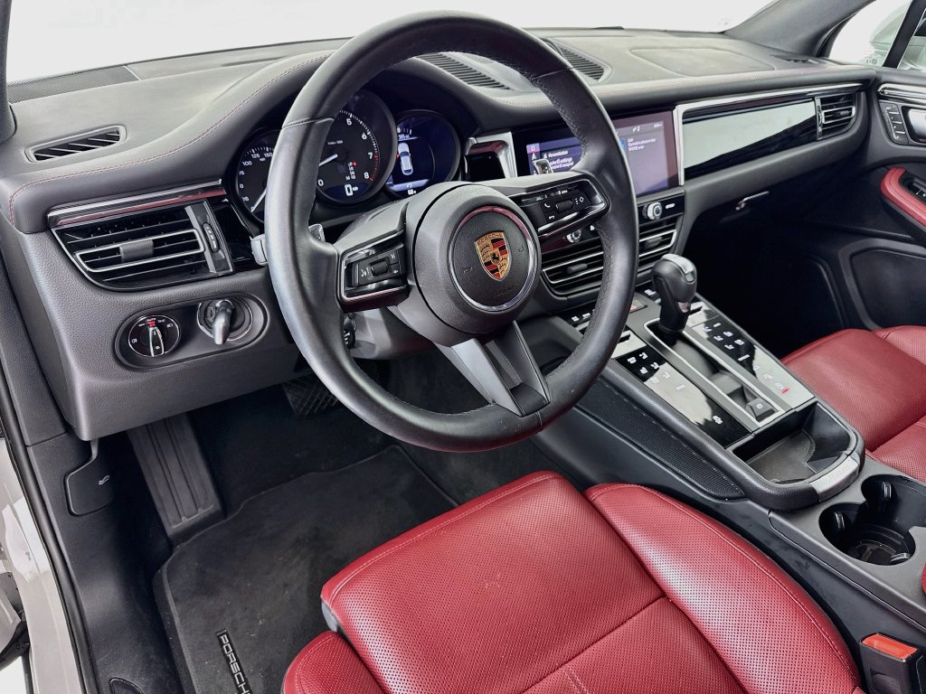 Used 2025 Porsche Macan SUV