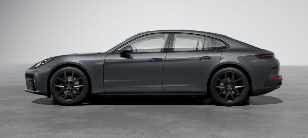 2026 Porsche Panamera 4 photo 3