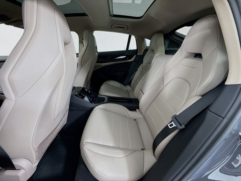 2026 Porsche Panamera Base - Photo 24
