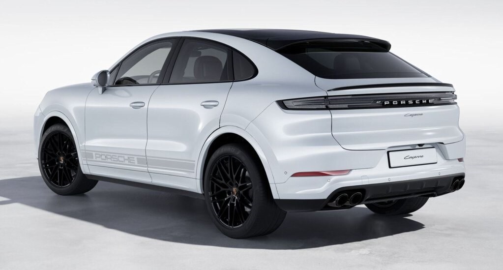 2026 Porsche Cayenne Coupe photo 2