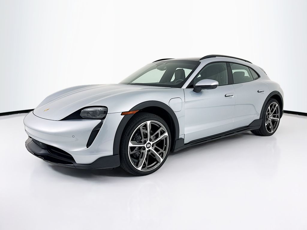 2023 Porsche Taycan Cross Turismo's photo