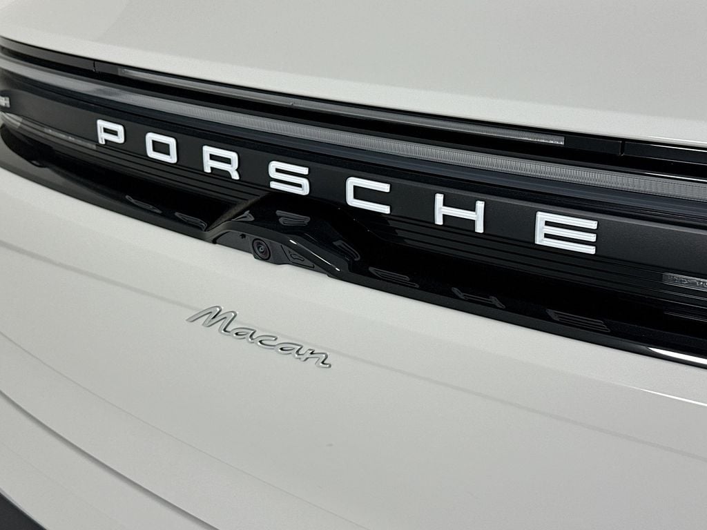 2026 Porsche Macan Base - Photo 35