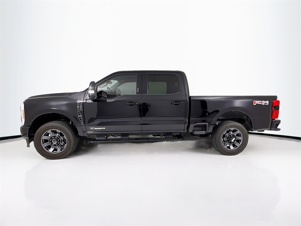 2023 Ford F-250 photo 2