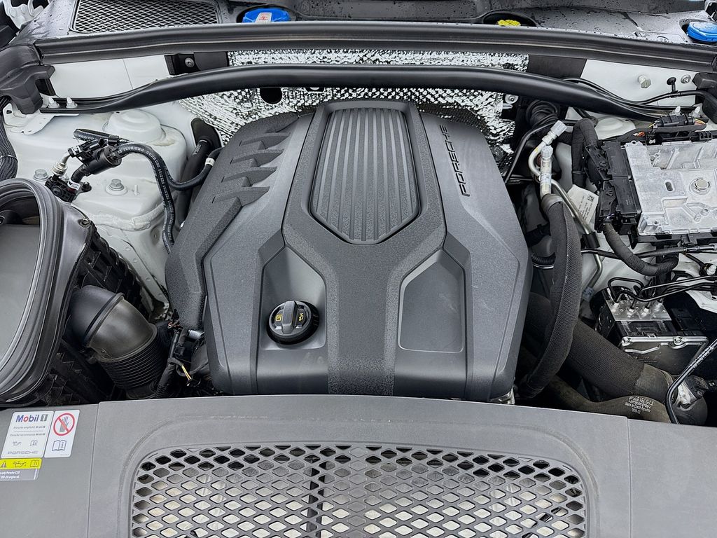 2023 Porsche Macan T - Photo 33