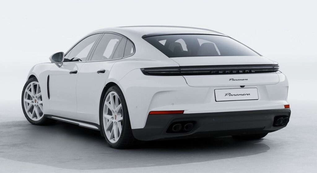 2026 Porsche Panamera 4 photo 2