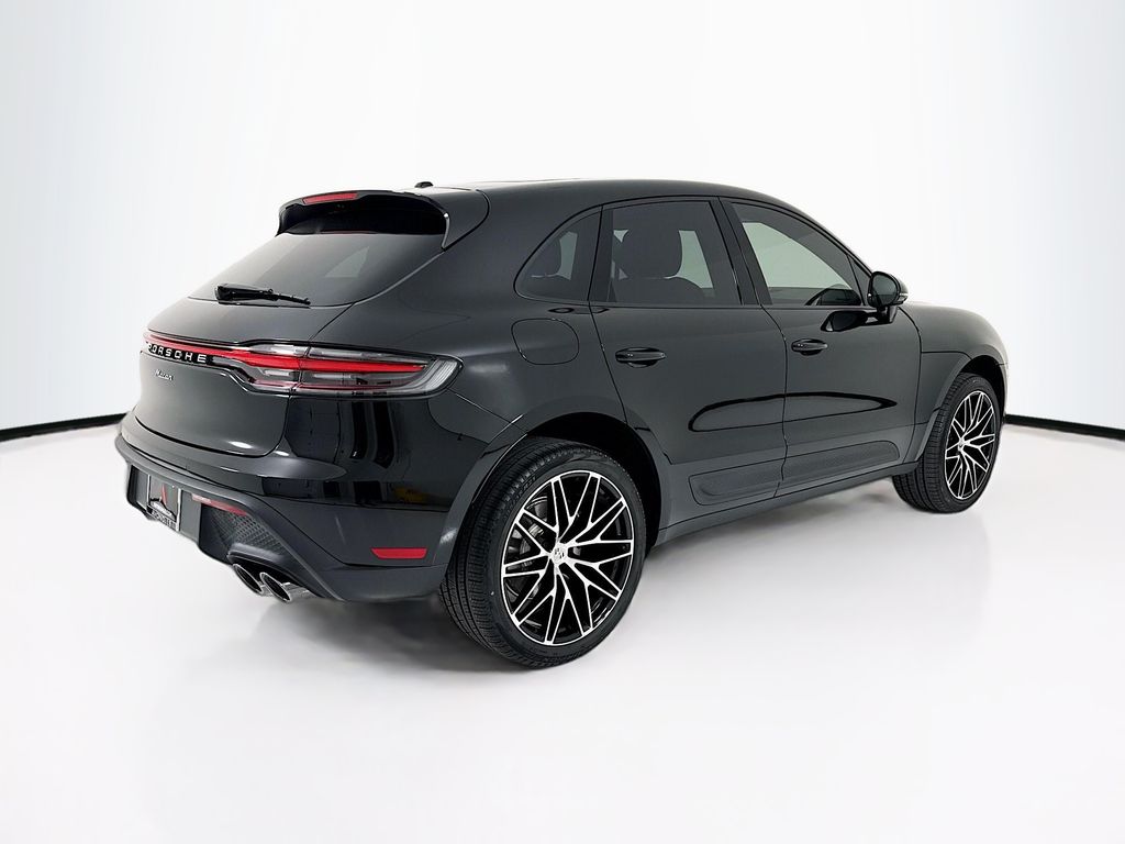 2026 Porsche Macan - Photo 9