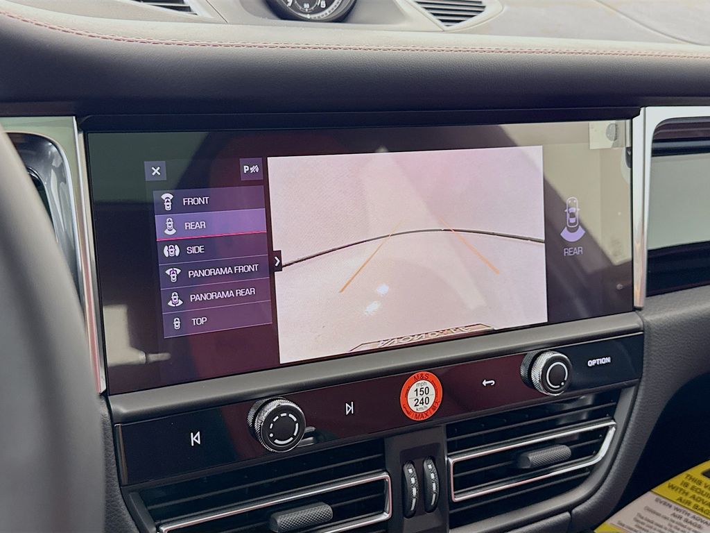 2026 Porsche Macan - Photo 20