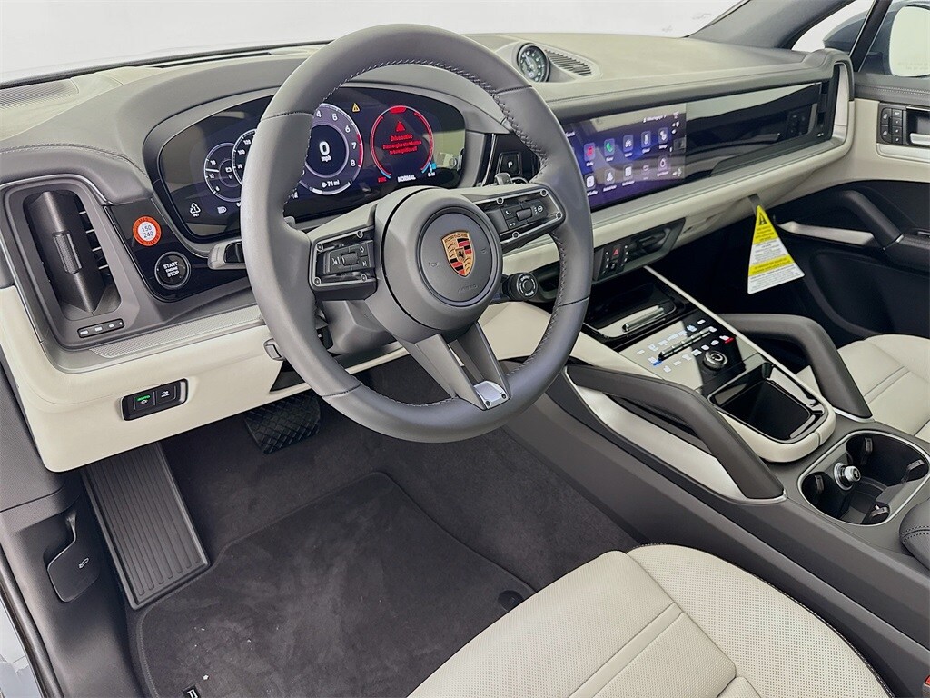2026 Porsche Cayenne photo 4