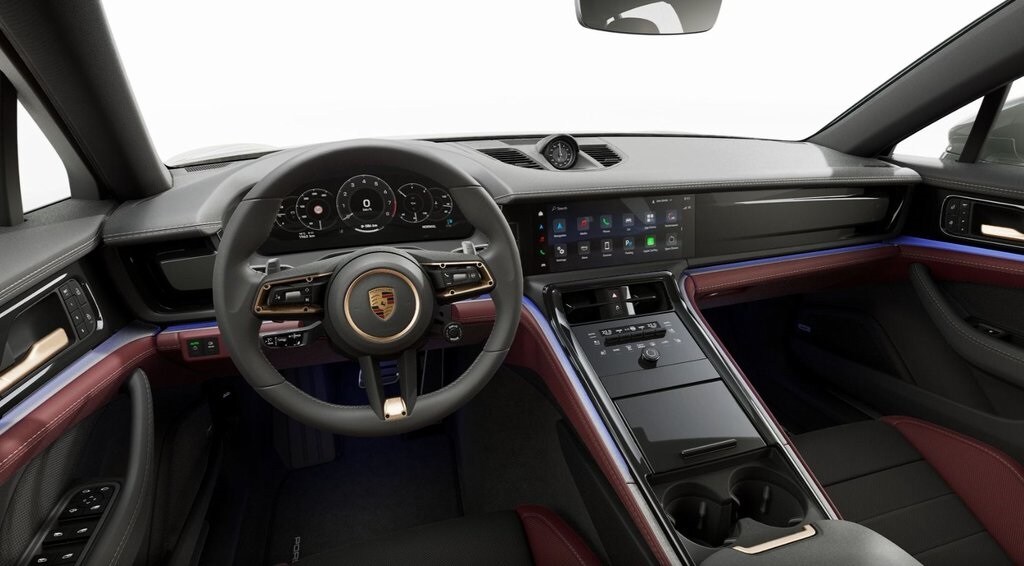 2026 Porsche Panamera 4 photo 4