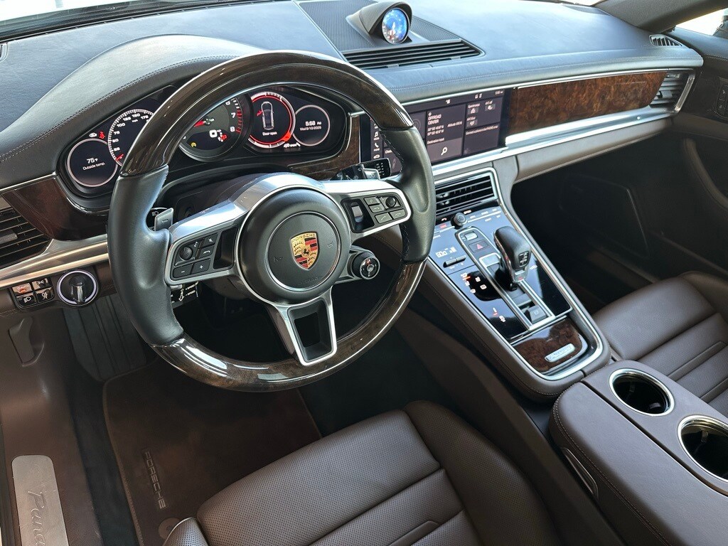 2018 Porsche Panamera 4S photo 4