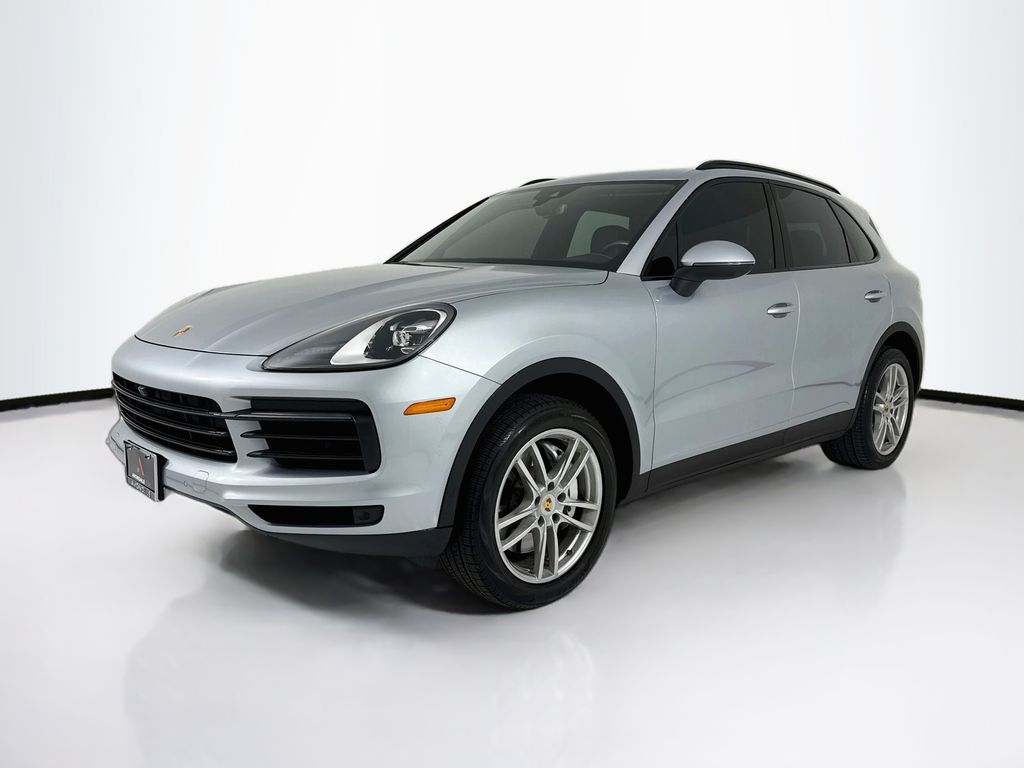 2023 Porsche Cayenne Platinum Edition's photo