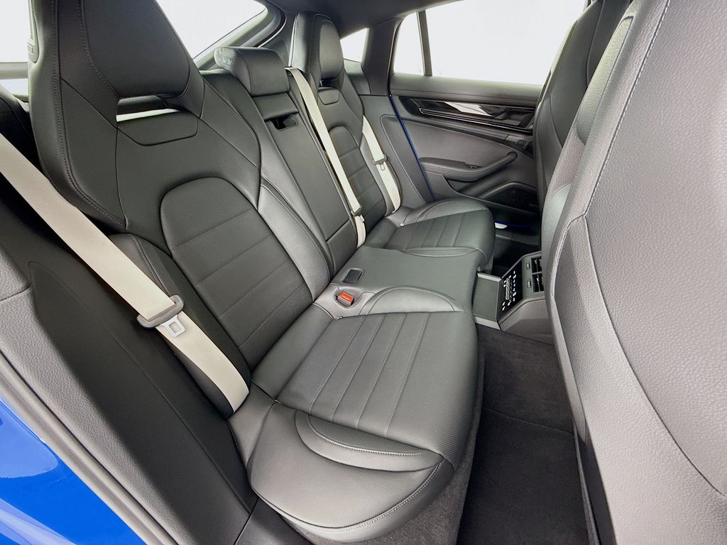 2025 Porsche Panamera Base - Photo 29