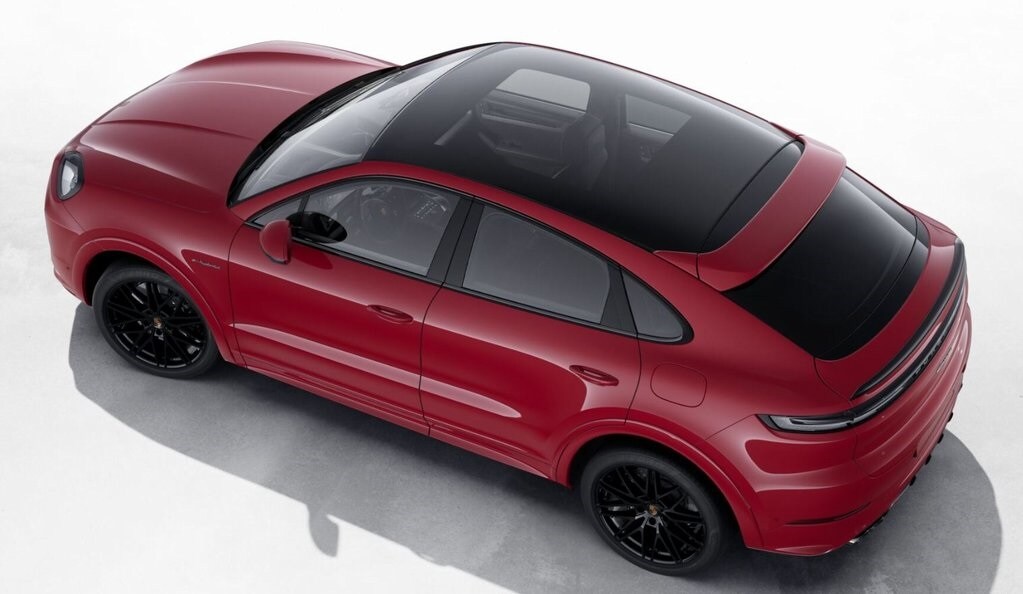 2026 Porsche Cayenne E-Hybrid Coupe photo 3