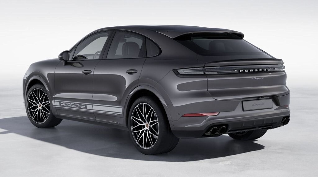 2026 Porsche Cayenne Coupe photo 2
