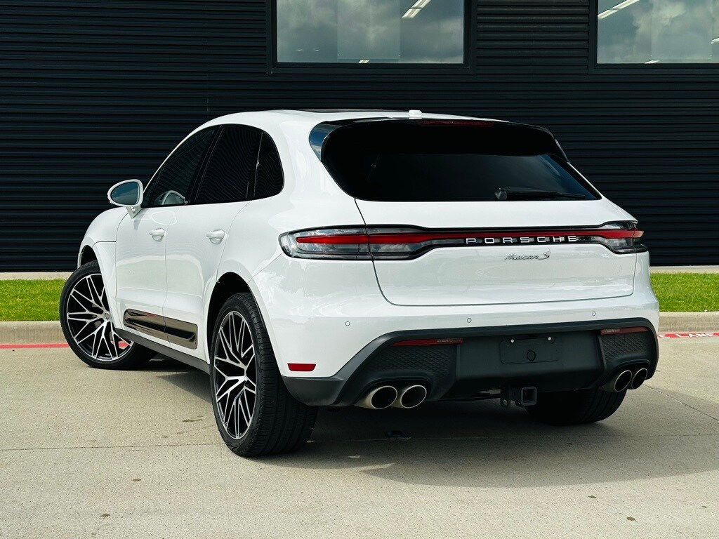 2024 Porsche Macan S photo 3