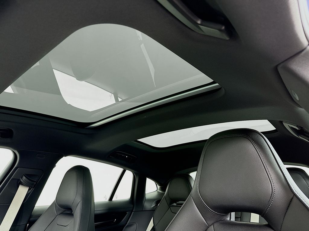 2025 Porsche Panamera Base - Photo 23