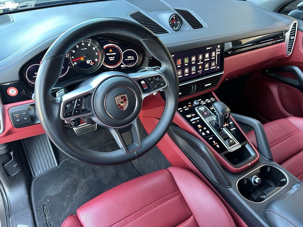 2023 Porsche Cayenne S Platinum Edition photo 4