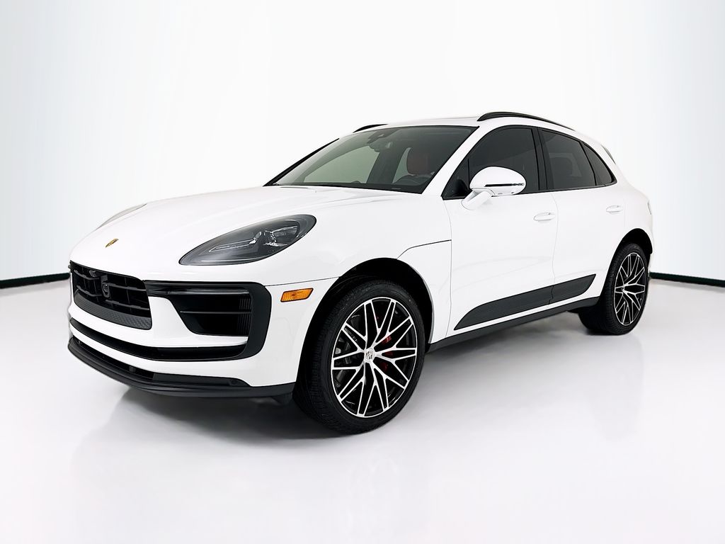 2026 Porsche Macan