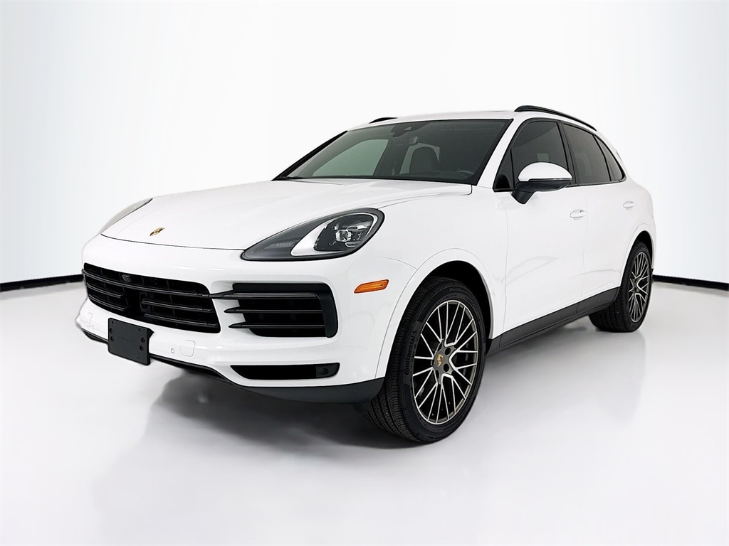 2023 Porsche Cayenne Base's photo