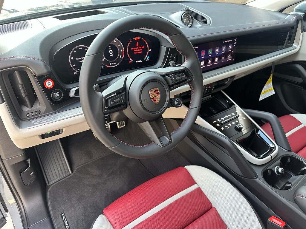 2026 Porsche Cayenne S Coupe photo 4