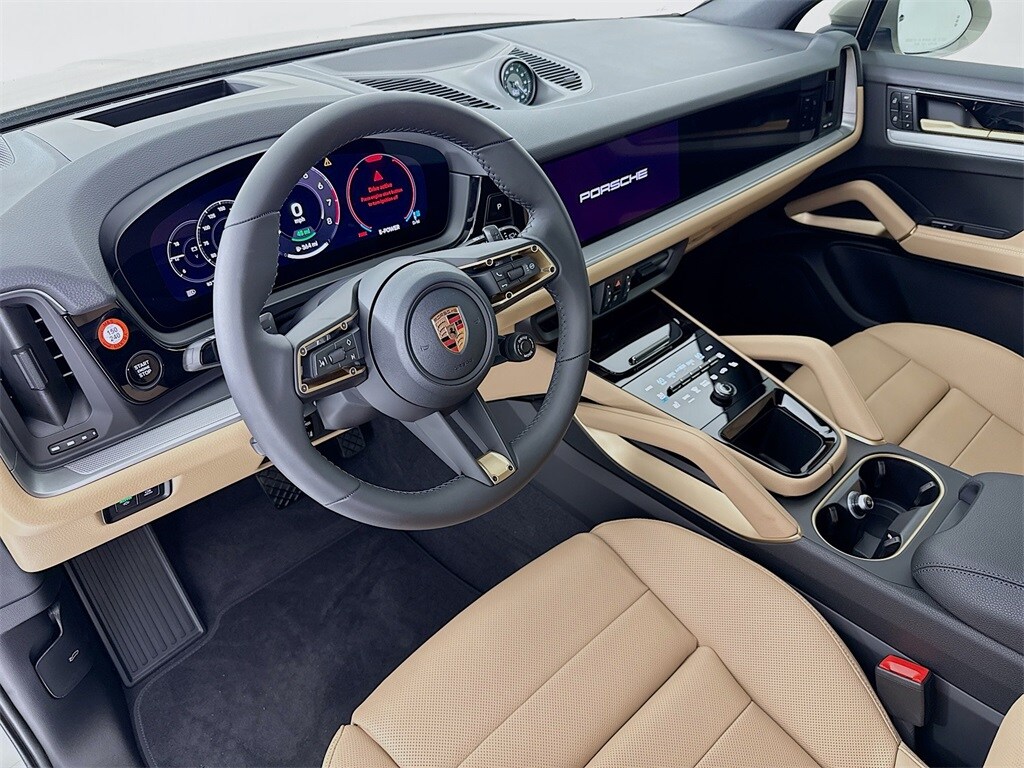 2026 Porsche Cayenne E-Hybrid photo 4