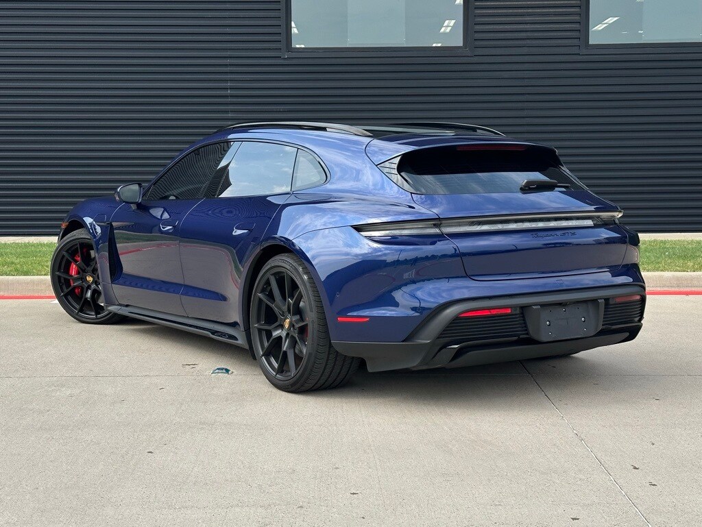 2024 Porsche Taycan GTS Sport Turismo photo 3