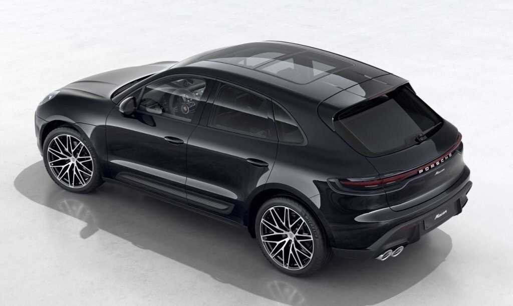 2026 Porsche Macan T photo 3