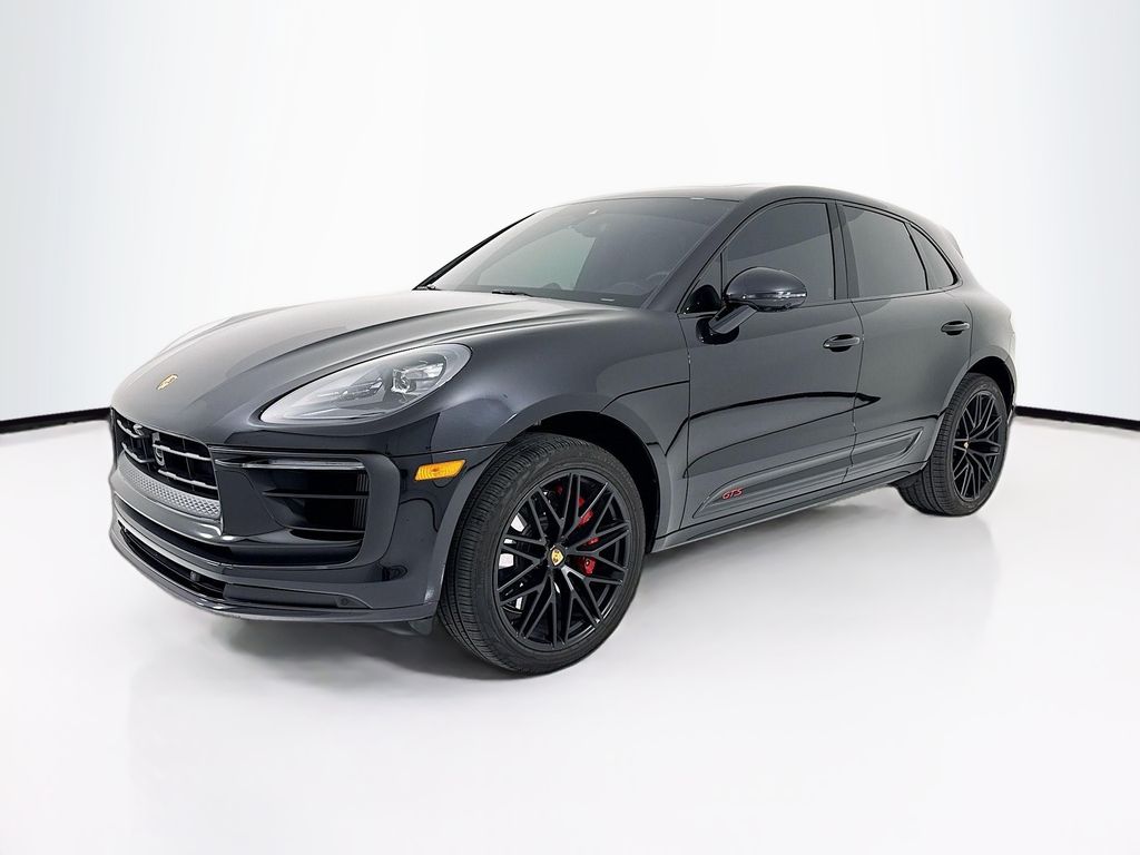 2025 Porsche Macan GTS