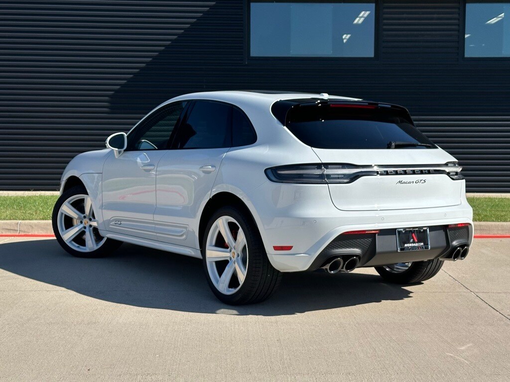 2026 Porsche Macan GTS photo 3