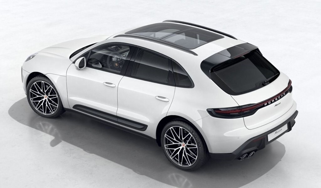 2026 Porsche Macan T photo 3