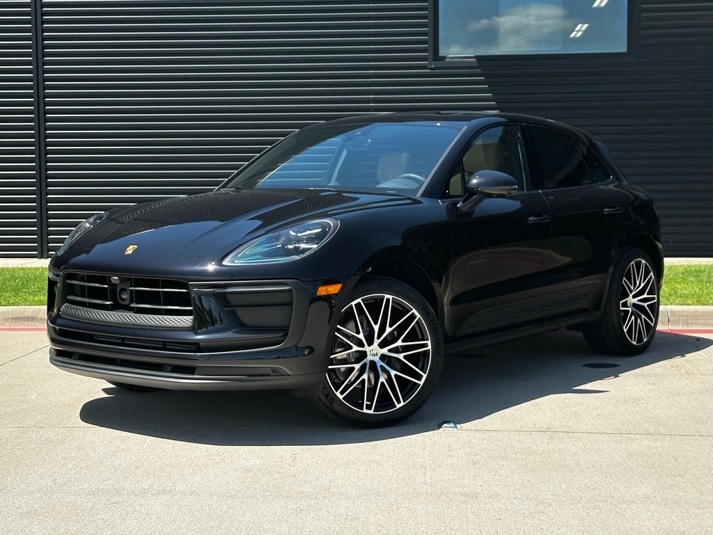 2025 Porsche Macan