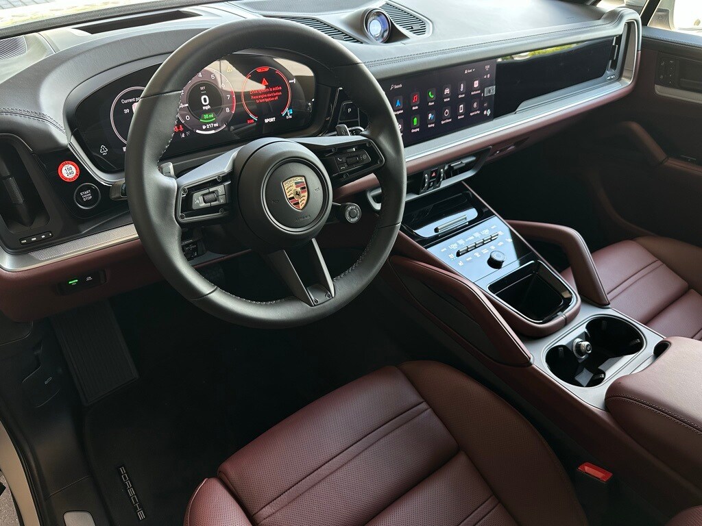 2025 Porsche Cayenne E-Hybrid Coupe photo 4