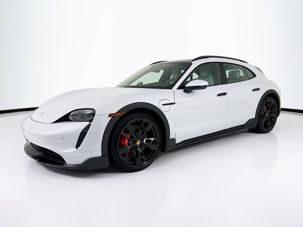 2023 Porsche Taycan 4S Cross Turismo's photo