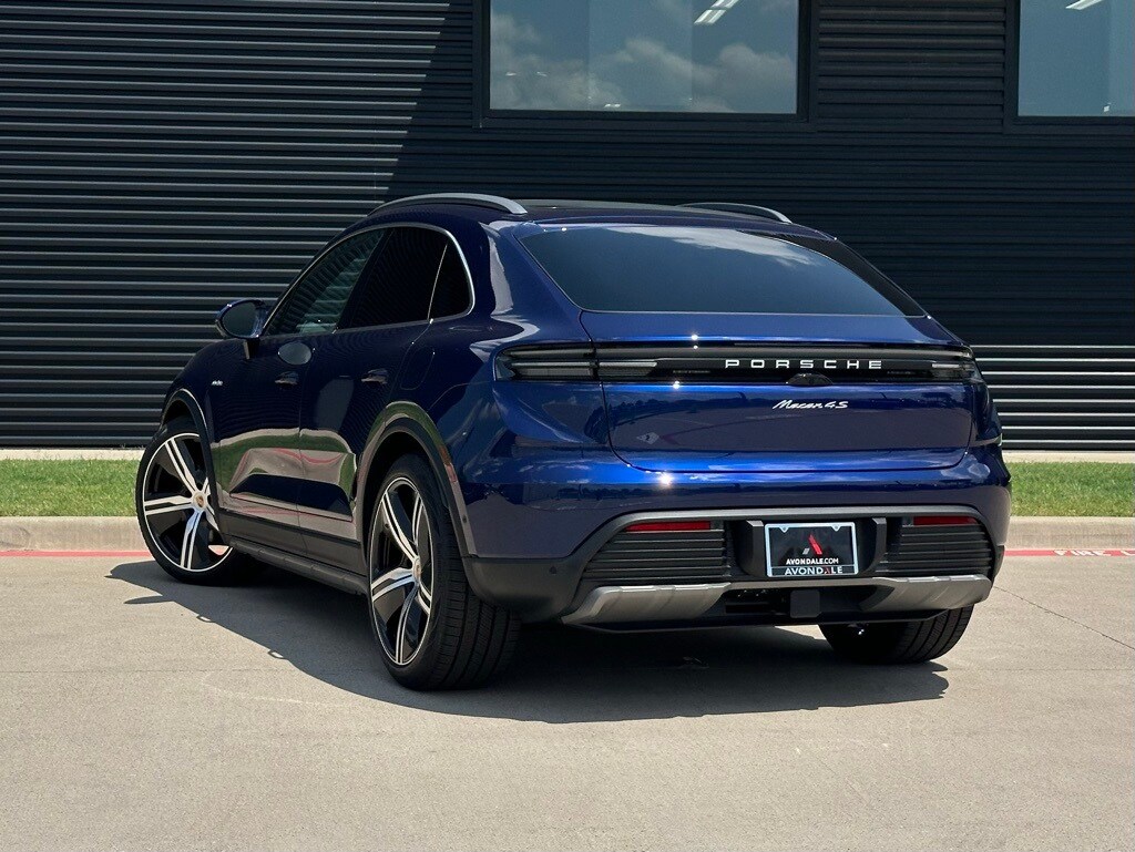 2025 Porsche Macan Electric photo 3
