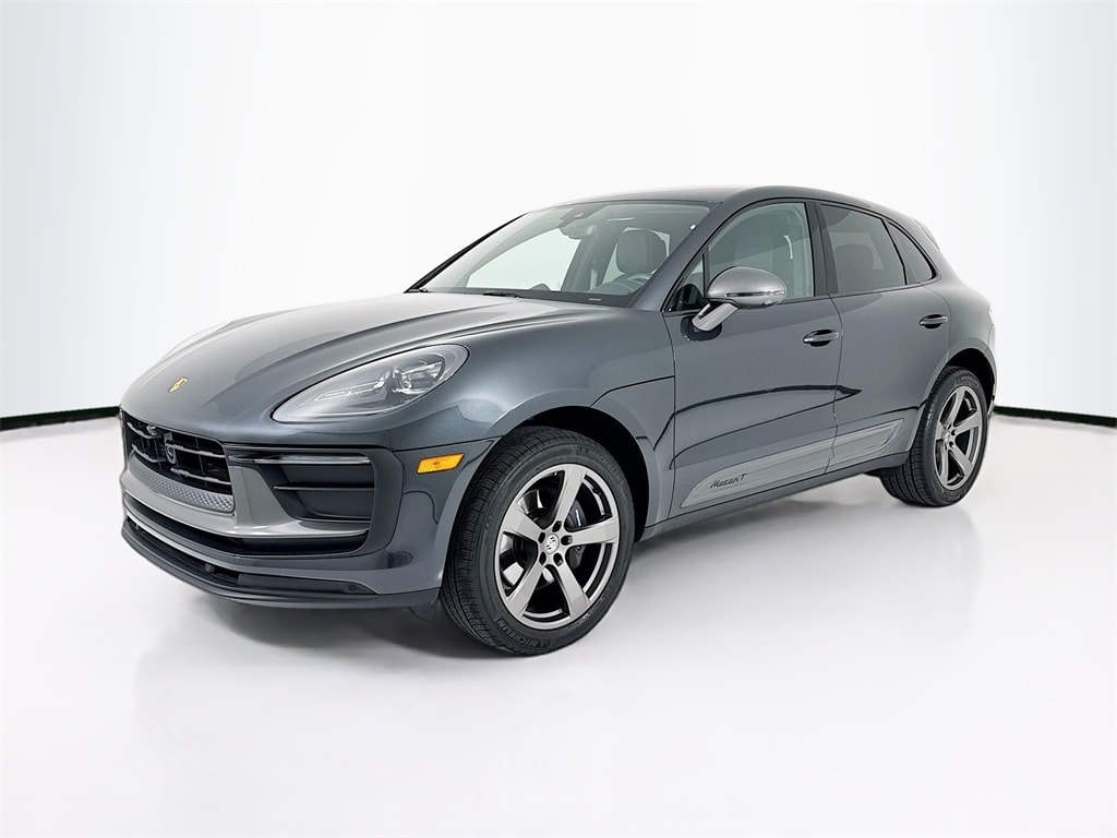 2025 Porsche Macan T